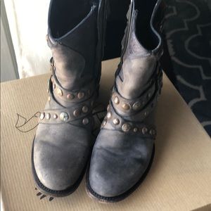 Freebies by Steven (Steve Madden)